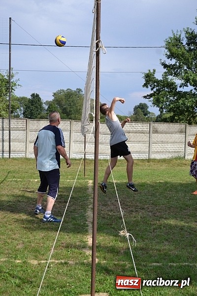 Zdjęcie w galerii na portalu naszraciborz.pl: Siata, rzut beretem i koncert Lukowskich. Ruda Kozielska balowała po raz drugi wiadomości z regionu