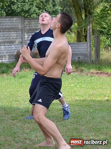 Zdjęcie w galerii na portalu naszraciborz.pl: Siata, rzut beretem i koncert Lukowskich. Ruda Kozielska balowała po raz drugi wiadomości z regionu