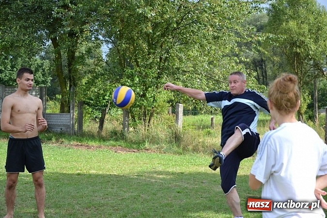 Zdjęcie w galerii na portalu naszraciborz.pl: Siata, rzut beretem i koncert Lukowskich. Ruda Kozielska balowała po raz drugi wiadomości z regionu