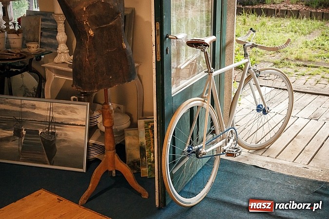 Zdjęcie w galerii na portalu naszraciborz.pl: Na rybę lub basen wybierz się rowerem! wiadomości z regionu