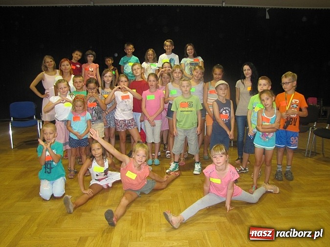 Zdjęcie w galerii na portalu naszraciborz.pl: Artystyczne półkolonie w RCK rozpoczęte wiadomości z regionu