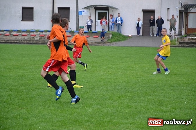 Zdjęcie w galerii na portalu naszraciborz.pl: Tworków za słaby na piłkarzy z Jedlińska wiadomości z regionu