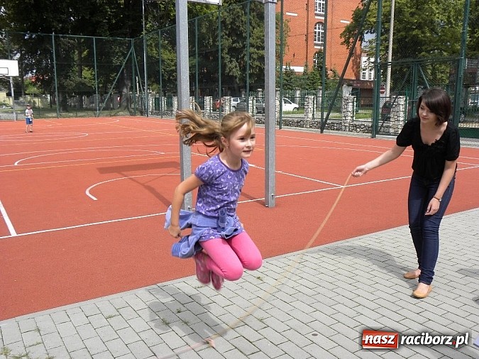 Zdjęcie w galerii na portalu naszraciborz.pl:  Lato z biblioteką. Samba de Janeiro! wiadomości z regionu