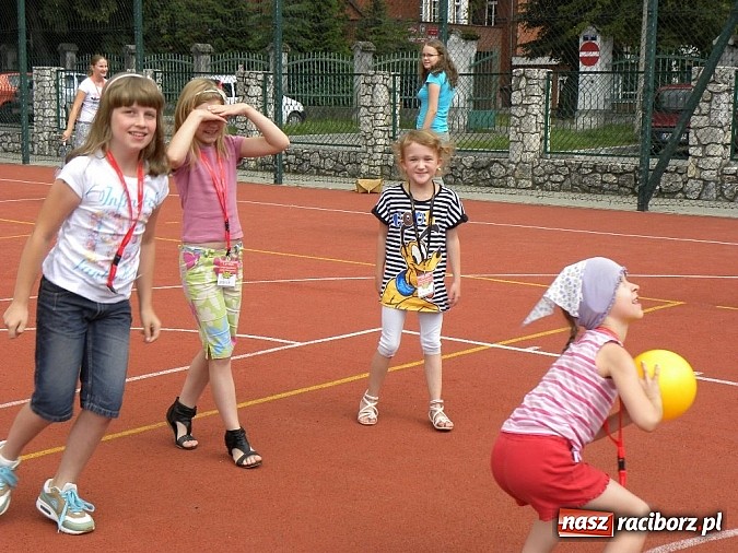 Zdjęcie w galerii na portalu naszraciborz.pl:  Lato z biblioteką. Samba de Janeiro! wiadomości z regionu