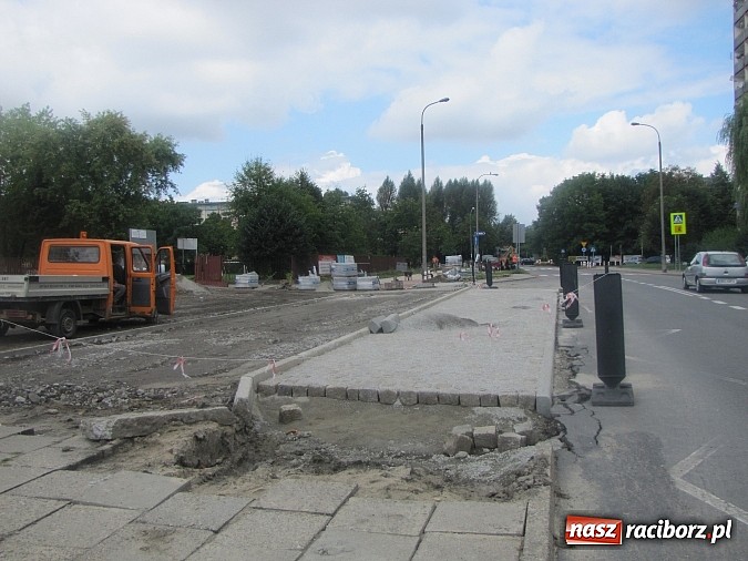 Zdjęcie w galerii na portalu naszraciborz.pl: Pierwszy etap prac wokół SP 15 dobiega końca wiadomości z regionu