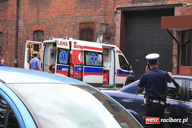 Zdjęcie w galerii na portalu naszraciborz.pl: Nieszczęśliwy wypadek w Zakładzie Karnym. Kierowca ciężarówki najechał na strażnika wiadomości z regionu