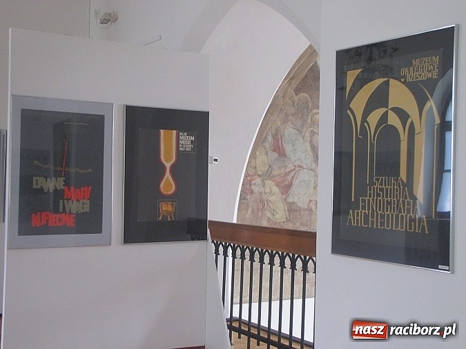 Zdjęcie w galerii na portalu naszraciborz.pl: Zakopane, Rzeszów, Stara Święta na plakacie. Nowa wystawa w raciborskim Muzeum wiadomości z regionu