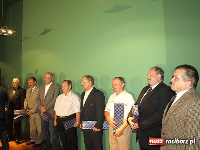 Zdjęcie w galerii na portalu naszraciborz.pl: Rafako: uroczystości Dnia Energetyka wiadomości z regionu