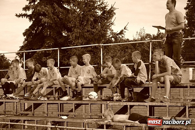 Zdjęcie w galerii na portalu naszraciborz.pl: Sparing w Jankowicach. Zwycięstwo i cenny remis. Jedlińsk nadal bez porażki! wiadomości z regionu