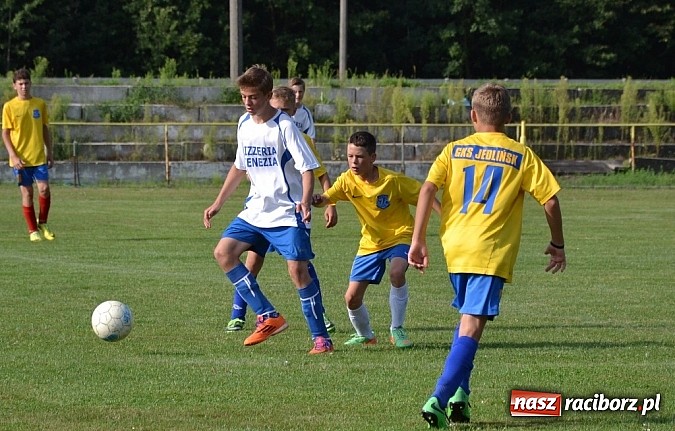 Zdjęcie w galerii na portalu naszraciborz.pl: Sparing w Jankowicach. Zwycięstwo i cenny remis. Jedlińsk nadal bez porażki! wiadomości z regionu