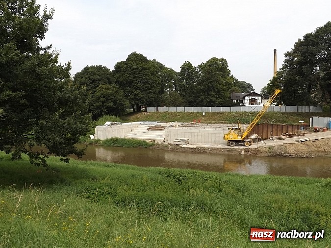 Zdjęcie w galerii na portalu naszraciborz.pl: Przystań kajakowa nabiera kształt&oacute;w wiadomości z regionu