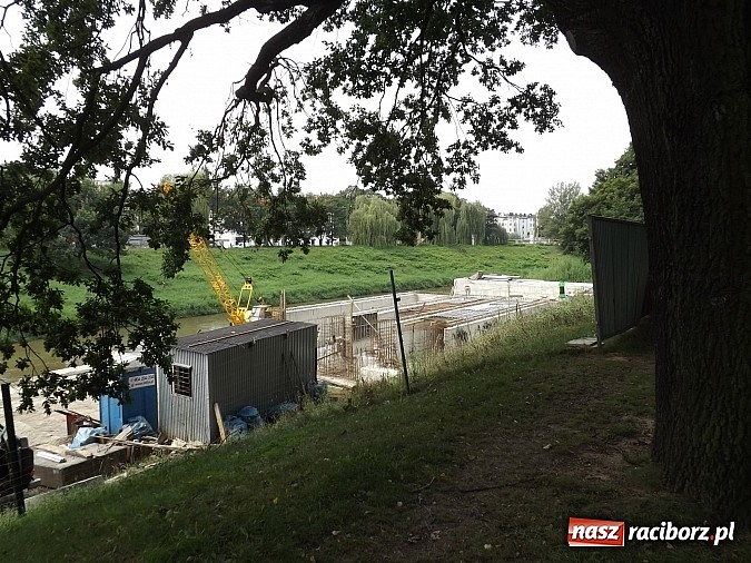 Zdjęcie w galerii na portalu naszraciborz.pl: Przystań kajakowa nabiera kształt&oacute;w wiadomości z regionu