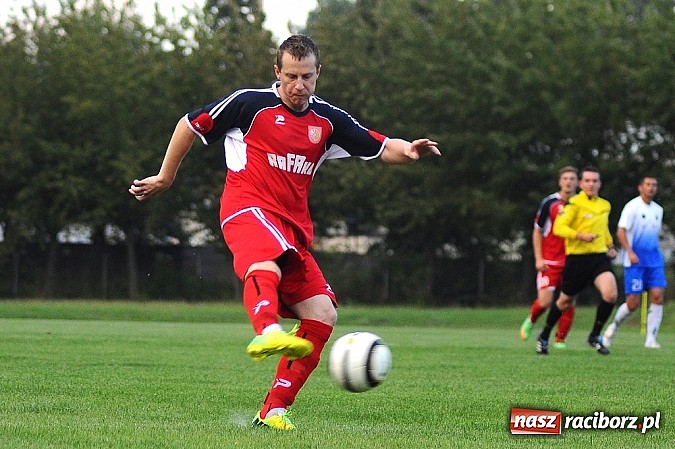 Zdjęcie w galerii na portalu naszraciborz.pl: Remis Rafako na inaugurację sezonu wiadomości z regionu