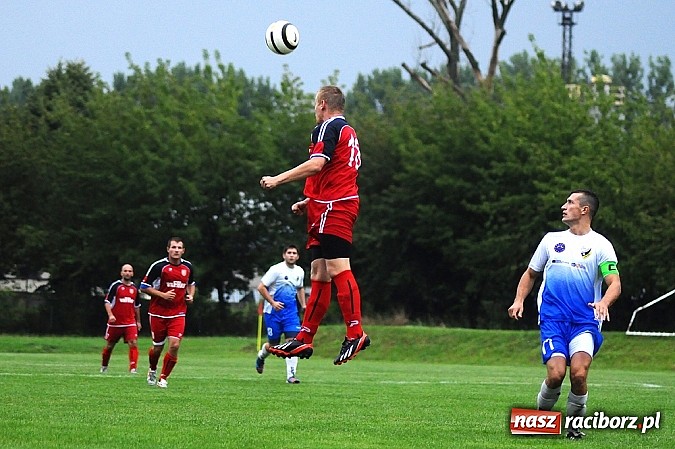 Zdjęcie w galerii na portalu naszraciborz.pl: Remis Rafako na inaugurację sezonu wiadomości z regionu