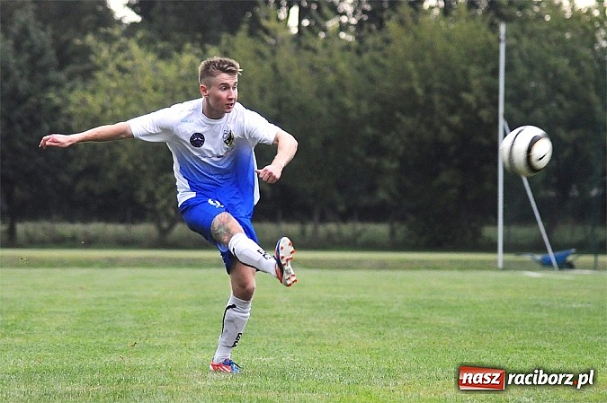 Zdjęcie w galerii na portalu naszraciborz.pl: Remis Rafako na inaugurację sezonu wiadomości z regionu