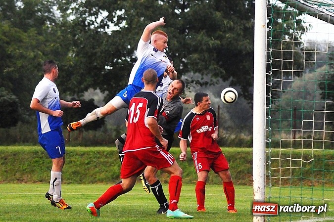 Zdjęcie w galerii na portalu naszraciborz.pl: Remis Rafako na inaugurację sezonu wiadomości z regionu