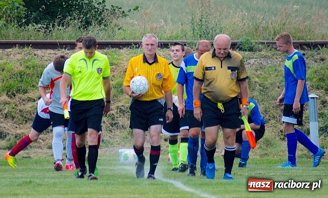 Zdjęcie w galerii na portalu naszraciborz.pl: A klasa: Dwa oblicza Cyprzanowa. Niebo zapłakało nad porażką Studziennej wiadomości z regionu