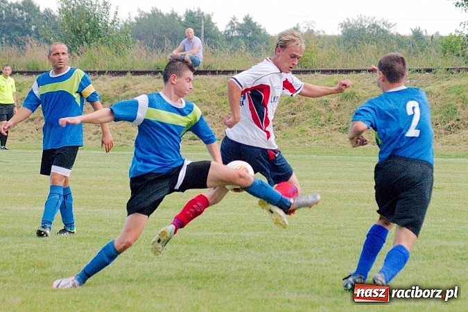 Zdjęcie w galerii na portalu naszraciborz.pl: A klasa: Dwa oblicza Cyprzanowa. Niebo zapłakało nad porażką Studziennej wiadomości z regionu