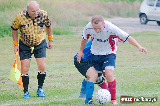 Zdjęcie w galerii na portalu naszraciborz.pl: A klasa: Dwa oblicza Cyprzanowa. Niebo zapłakało nad porażką Studziennej wiadomości z regionu
