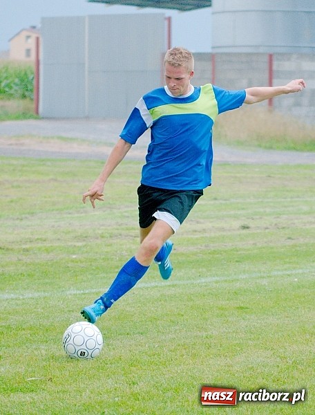 Zdjęcie w galerii na portalu naszraciborz.pl: A klasa: Dwa oblicza Cyprzanowa. Niebo zapłakało nad porażką Studziennej wiadomości z regionu