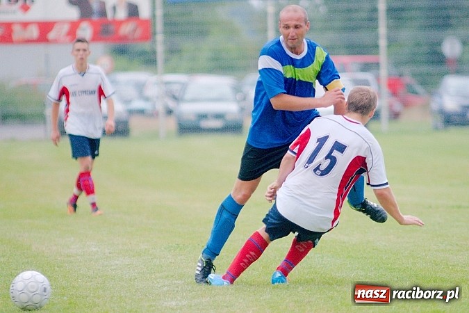 Zdjęcie w galerii na portalu naszraciborz.pl: A klasa: Dwa oblicza Cyprzanowa. Niebo zapłakało nad porażką Studziennej wiadomości z regionu
