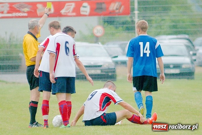 Zdjęcie w galerii na portalu naszraciborz.pl: A klasa: Dwa oblicza Cyprzanowa. Niebo zapłakało nad porażką Studziennej wiadomości z regionu
