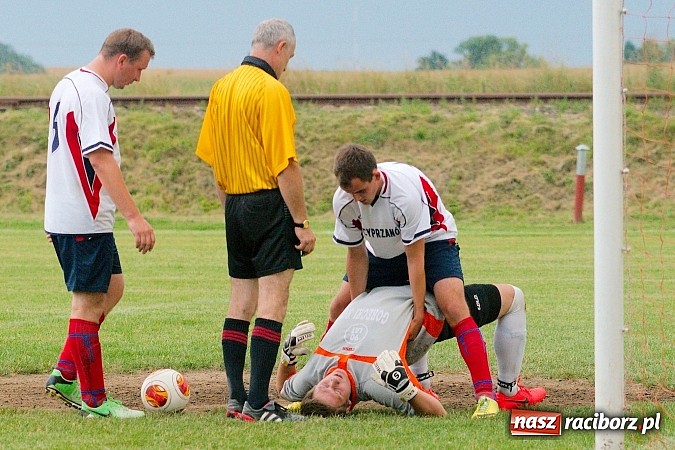 Zdjęcie w galerii na portalu naszraciborz.pl: A klasa: Dwa oblicza Cyprzanowa. Niebo zapłakało nad porażką Studziennej wiadomości z regionu