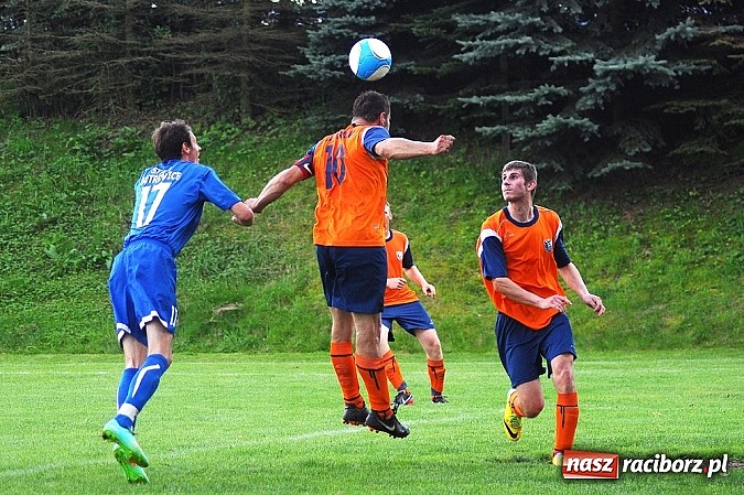 Zdjęcie w galerii na portalu naszraciborz.pl: A klasa: Pietrowice grały, Gamów strzelał wiadomości z regionu