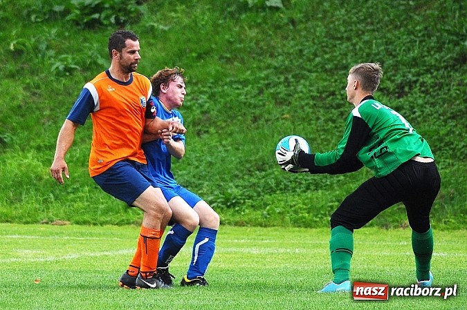 Zdjęcie w galerii na portalu naszraciborz.pl: A klasa: Pietrowice grały, Gamów strzelał wiadomości z regionu