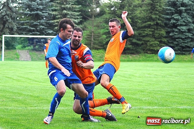 Zdjęcie w galerii na portalu naszraciborz.pl: A klasa: Pietrowice grały, Gamów strzelał wiadomości z regionu