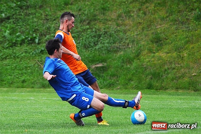 Zdjęcie w galerii na portalu naszraciborz.pl: A klasa: Pietrowice grały, Gamów strzelał wiadomości z regionu