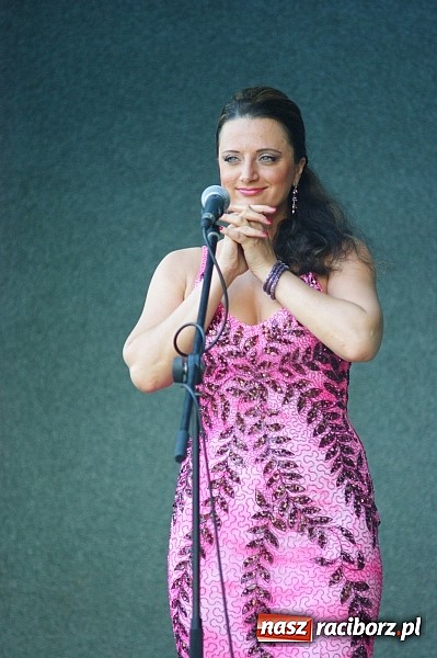 Zdjęcie w galerii na portalu naszraciborz.pl: Swietłana i Juliusz dali koncert w parku Roth wiadomości z regionu