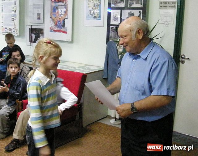 Zdjęcie w galerii na portalu naszraciborz.pl: Wakacyjne szachy w MOS-ie wiadomości z regionu