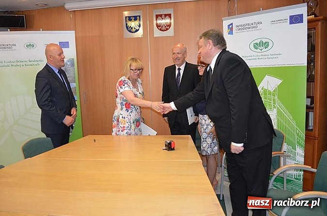 Zdjęcie w galerii na portalu naszraciborz.pl: Rozszerzenie europejskiego projektu kanalizacyjnego w Łaziskach Górnych  wiadomości z regionu