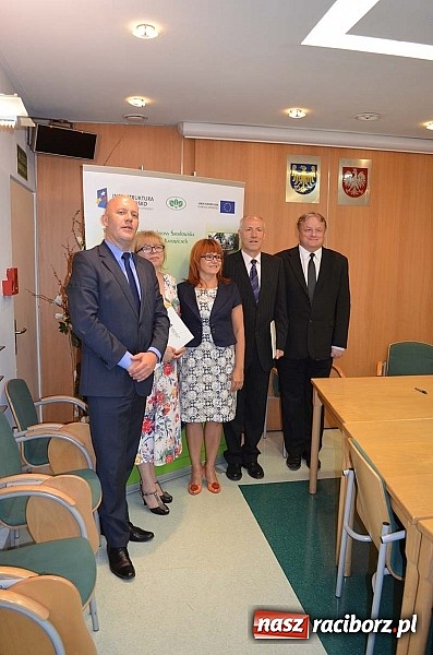 Zdjęcie w galerii na portalu naszraciborz.pl: Rozszerzenie europejskiego projektu kanalizacyjnego w Łaziskach Górnych  wiadomości z regionu