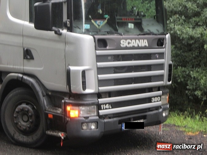 Zdjęcie w galerii na portalu naszraciborz.pl: Kolejne groźne zdarzenie z udziałem TIR-ów na DW 919. O mały włos a doszłoby do zderzenia wiadomości z regionu