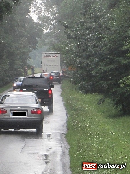 Zdjęcie w galerii na portalu naszraciborz.pl: Kolejne groźne zdarzenie z udziałem TIR-ów na DW 919. O mały włos a doszłoby do zderzenia wiadomości z regionu