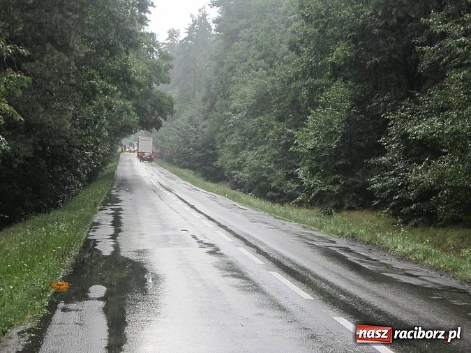 Zdjęcie w galerii na portalu naszraciborz.pl: Kolejne groźne zdarzenie z udziałem TIR-ów na DW 919. O mały włos a doszłoby do zderzenia wiadomości z regionu