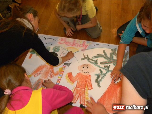 Zdjęcie w galerii na portalu naszraciborz.pl: Dzień z Bolkiem i Lolkiem wiadomości z regionu