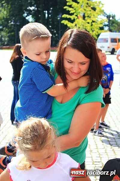 Zdjęcie w galerii na portalu naszraciborz.pl: Strażacy i ratownicy w akcji na Zamku. Rozcięli wrak, udzielili pierwszej pomocy wiadomości z regionu