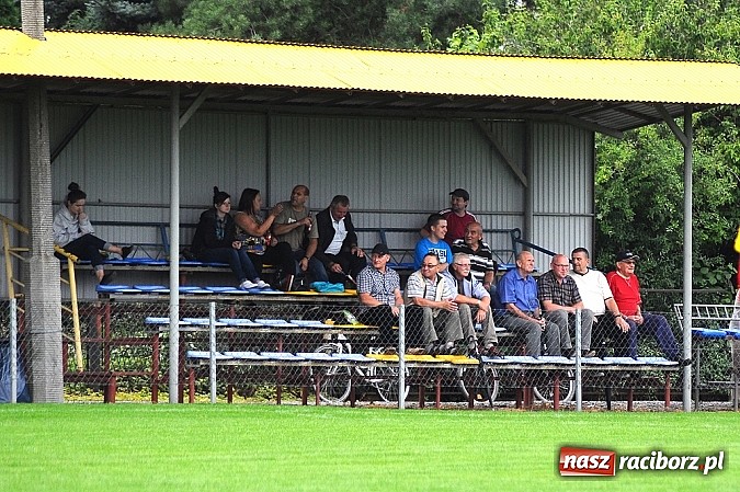 Zdjęcie w galerii na portalu naszraciborz.pl: LKS Krzyżanowice bez szans w starciu z Silesią wiadomości z regionu
