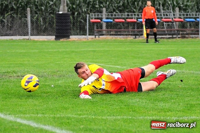 Zdjęcie w galerii na portalu naszraciborz.pl: LKS Krzyżanowice bez szans w starciu z Silesią wiadomości z regionu