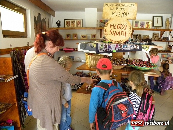 Zdjęcie w galerii na portalu naszraciborz.pl: Cały świat w jeden dzień... wiadomości z regionu