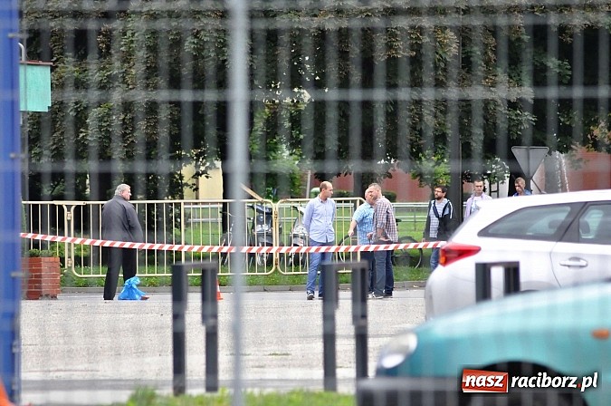 Zdjęcie w galerii na portalu naszraciborz.pl: Chemicy z Bielska-Białej wezwani do zbadania przesyłki z Anglii dostarczonej do Rafako wiadomości z regionu