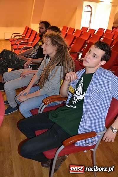 Zdjęcie w galerii na portalu naszraciborz.pl: Przewodas spotkał się z czytelnikami na zamku wiadomości z regionu