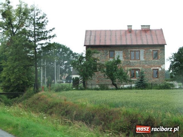 Zdjęcie w galerii na portalu naszraciborz.pl: Straszny dom na skraju Ciechowic wiadomości z regionu