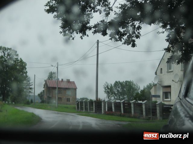 Zdjęcie w galerii na portalu naszraciborz.pl: Straszny dom na skraju Ciechowic wiadomości z regionu