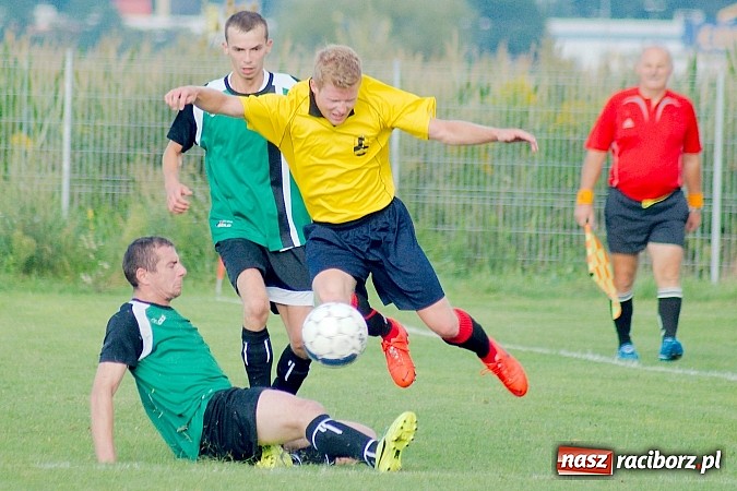 Zdjęcie w galerii na portalu naszraciborz.pl: Udana inauguracja Płoni. Zapowiedzi Krzyżkowic bez pokrycia wiadomości z regionu