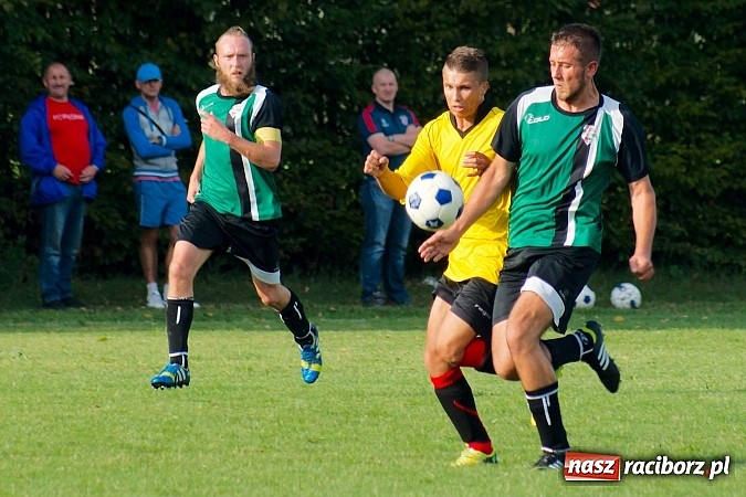 Zdjęcie w galerii na portalu naszraciborz.pl: Udana inauguracja Płoni. Zapowiedzi Krzyżkowic bez pokrycia wiadomości z regionu