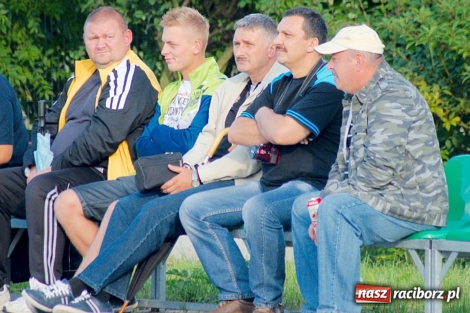 Zdjęcie w galerii na portalu naszraciborz.pl: Udana inauguracja Płoni. Zapowiedzi Krzyżkowic bez pokrycia wiadomości z regionu